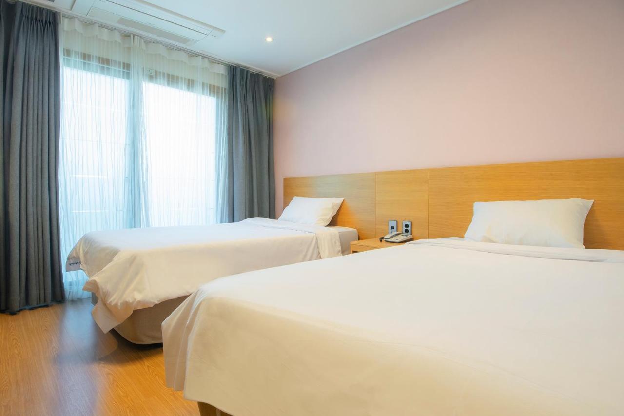 Sims Hotel Чечжу Екстер'єр фото